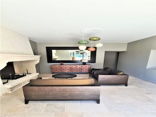 Villa Saint-Remy-de-Provence Features 45