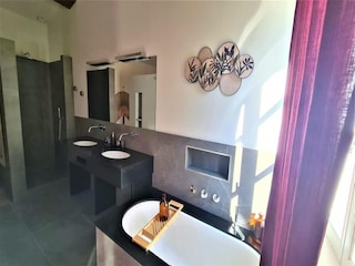 Villa Saint-Remy-de-Provence Features 58