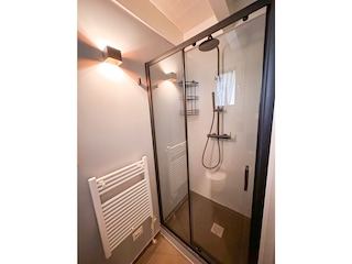 Bathroom on the ground floor