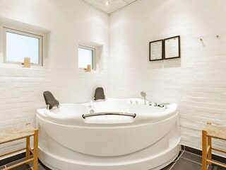 Holiday house Hou  25