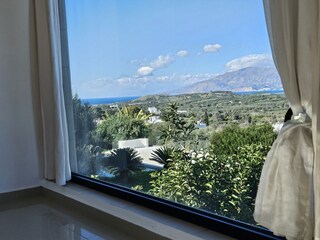 Sea view: panoramic window in the bedr