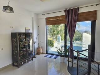 Bedroom with direct access to the balcony - sea view
