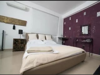 Geräumiges Schlafzimmer