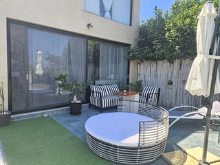 Terrasse am Pool