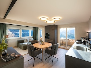 Wohn- und Essbereich mit Küche