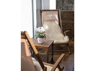 sonnenverwöhnter Balkon mit traumhafter Aussicht