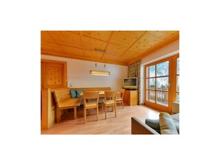 Sulzfluh Wohn-Essbereich mit Bergblick