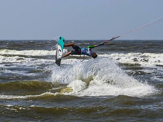 Kitesurfer