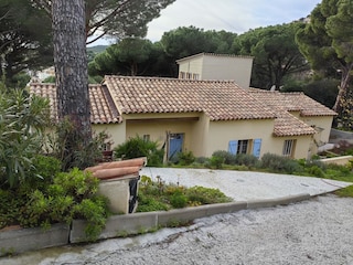 Frontseite des Hauses