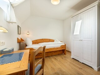3. Schlafzimmer