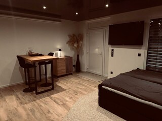 4558ffa4-815c-4599-865b-3a6fc25e0b3f