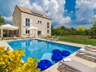 Villa Režanci Außenaufnahme 8