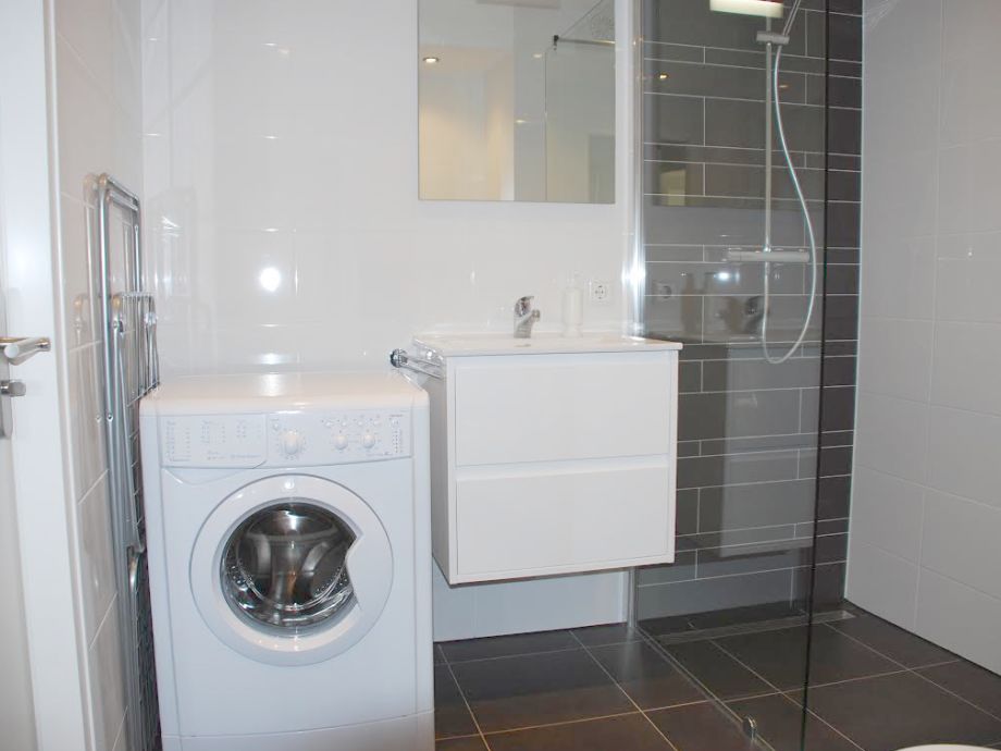 Ferienwohnung Sterflat 107, NordHolland, Egmond aan Zee ~ Ferienwohnung Sterflat 107, NordHolland, Egmond aan Zee ~ Waschmaschine Unter Waschbecken