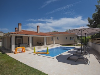 Ferienhaus Pinezići Außenaufnahme 7