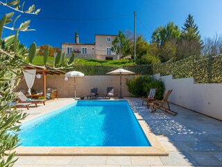 Ferienhaus Beram Außenaufnahme 5