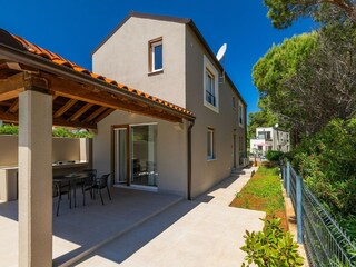 Ferienhaus Premantura Außenaufnahme 2