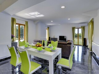 Villa Beram Features 25