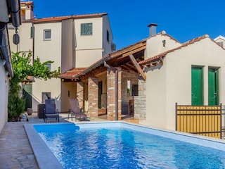 Ferienhaus Ližnjan Außenaufnahme 10