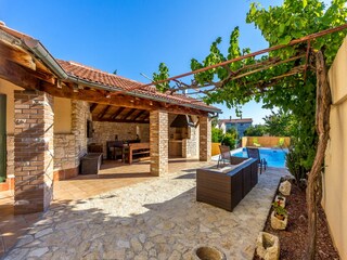 Vakantiehuis Ližnjan Buitenaudio-opname 9