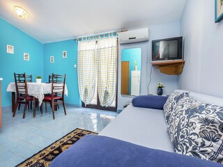 Apartment Ližnjan Features 12