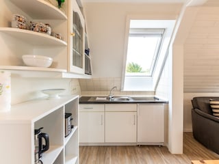 weitere Aufnahme des Küchenbereichs