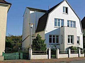 Haus MeerZeit 1 / Döse - Ferienwohnung 3 Zimmer mit Garten
