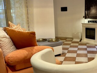 gemütlich vor dem Kamin