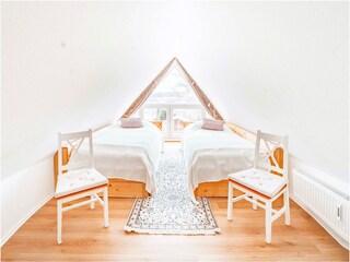 2. Schlafzimmer im 1.DG