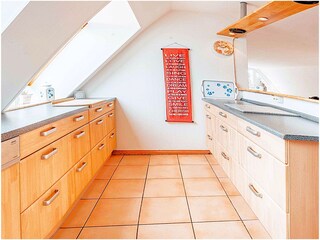 offene voll ausgestattete Wohnküche 1.DG