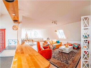 üppige Wohn- und Essbereich 1.DG