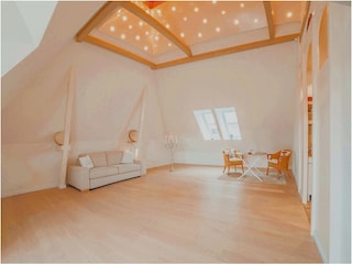 geräumiger Kurs-/Seminarraum "STERNENZELT"