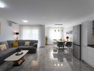 Appartamento Kaštel Stari Caratteristiche 9