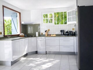 Voll ausgestattete Küche