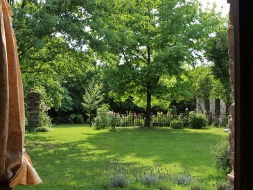 Holiday house "Artuico" with garden in castle