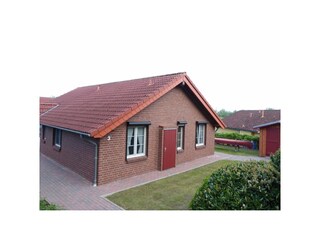 Eingangsbereich mit Gartenhaus