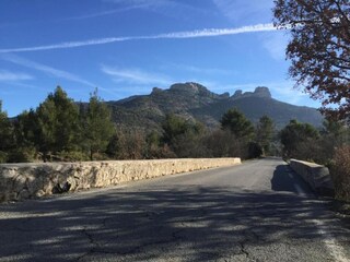 Parque de vacaciones Nans-les-Pins Entorno 13
