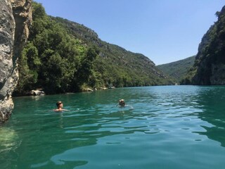 Parque de vacaciones Nans-les-Pins Entorno 23