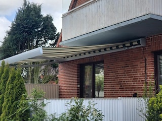 Sonnenschutz auf dem Balkon