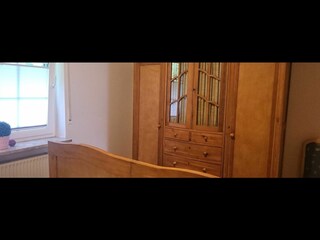 Kleiderschrank im Schlafzimmer