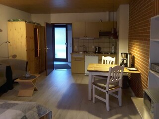 Eßplatz und Küchenzeile