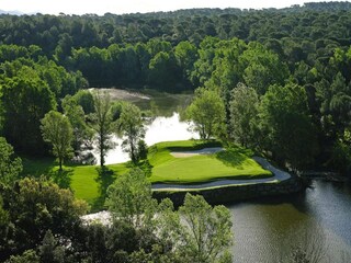 Parc de vacances Le Muy Environnement 33
