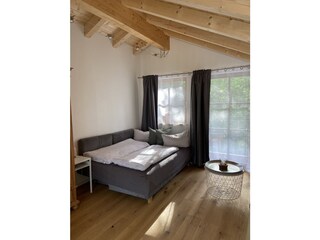 Hochwertige Boxspring Schlafcouch, 160 cm breit