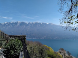 Blick auf den Monte Baldo von Tignale aus