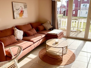 Wohn- und Esszimmer unten mit Terrassenzugang