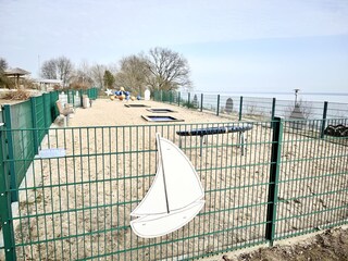 Strand-Spielplatz fußnah für Kinder