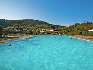 Ferienpark Campiglia Marittima Außenaufnahme 18