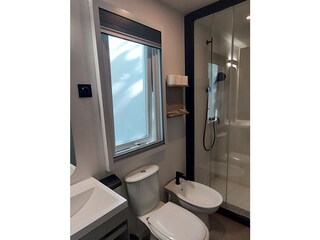 Badeszimmer mit Dusche