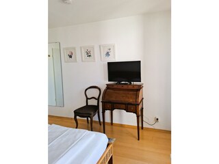 TV Gerät im Schlafzimmer