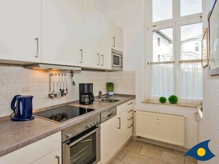 Küche mit Küchenzeile