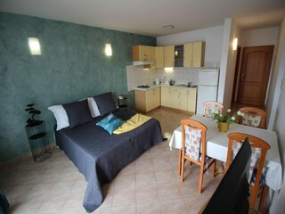 Apartment Stara Novalja Ausstattung 26